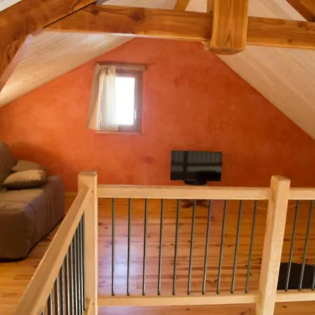 Maison Charmante A + Piscine Partagee & Vue Montagne Holiday home *