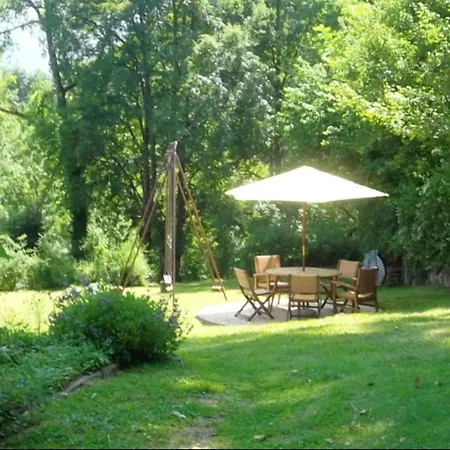 Maison Charmante A + Piscine Partagee & Vue Montagne Holiday home